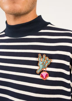 Saint James Brooches*Coral Embroidered Brooch Turquoise