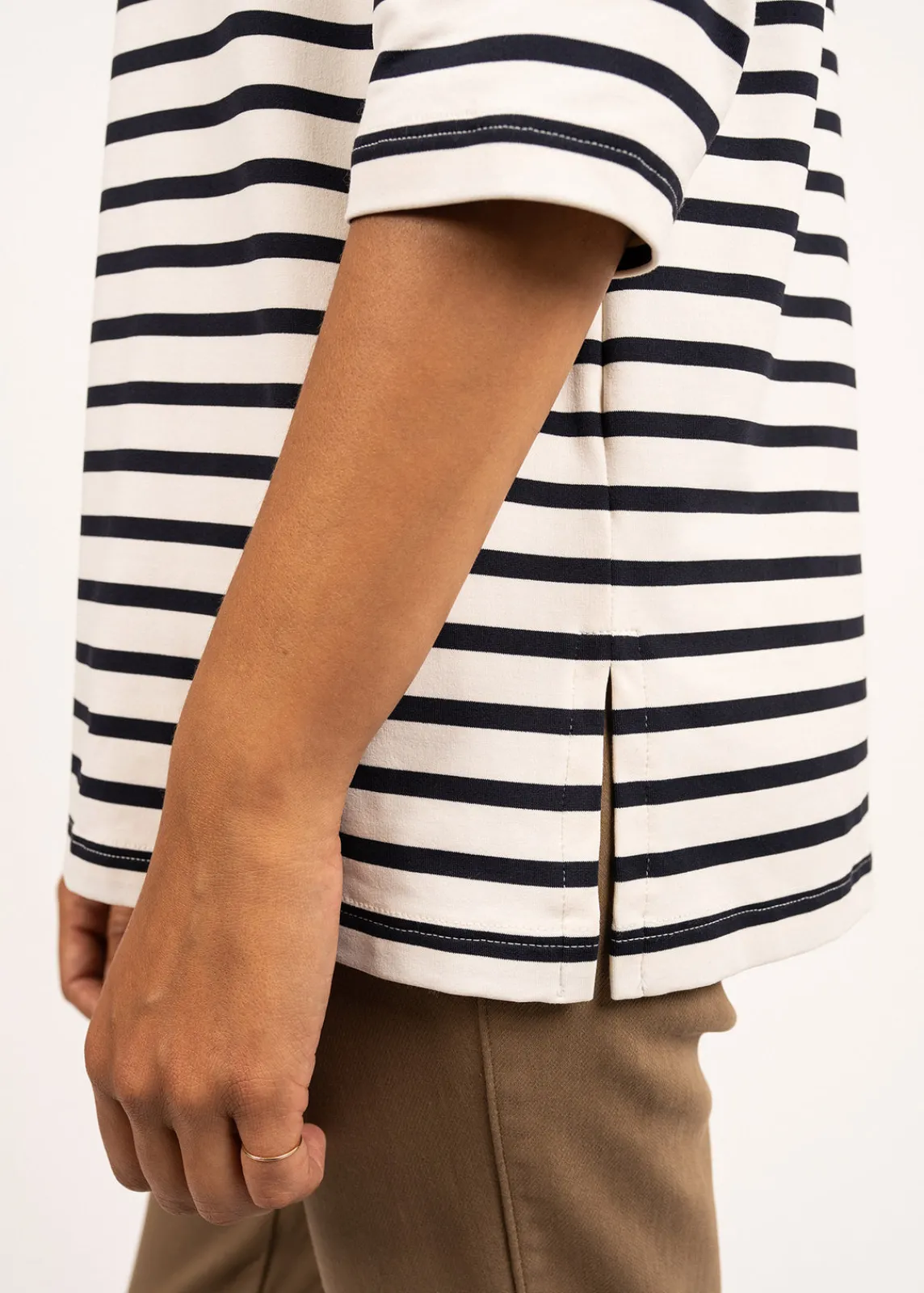 Saint James Sailor Striped Shirts*Phare boat neck striped sailor shirt Neige/navy