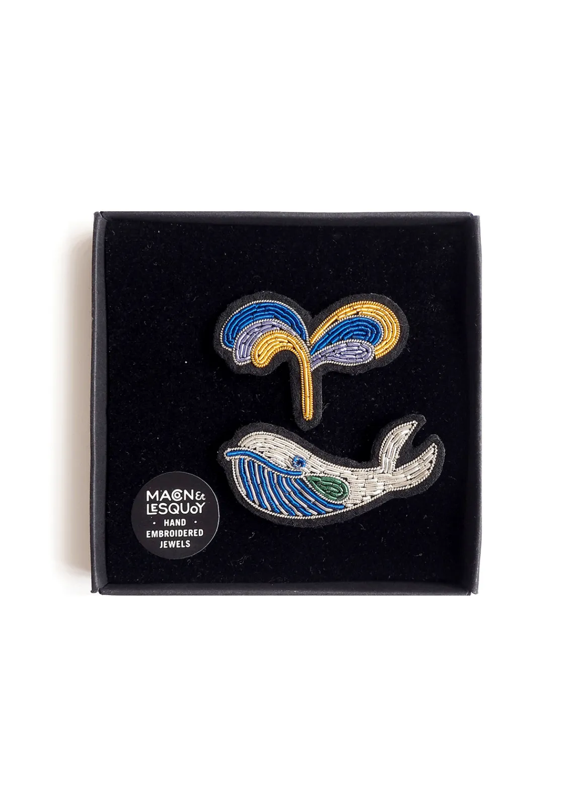 Saint James Brooches*Whale embroidered brooch Blanc/bleu